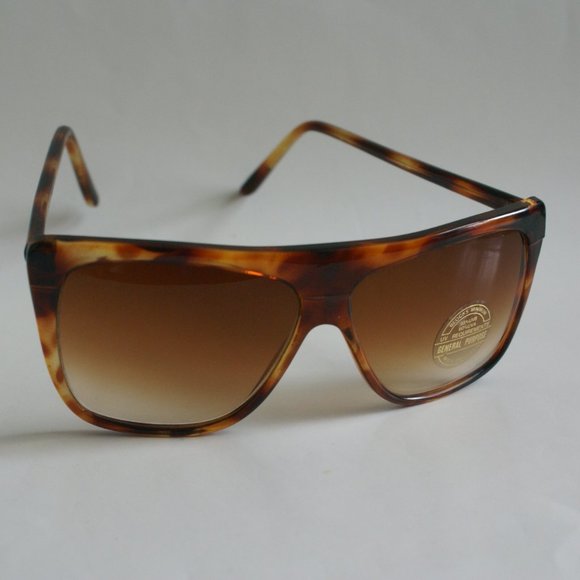 NWOT TruVintage 80's Lady's fashion thick frame w/Gradient Amber lens Sunglasses - Picture 1 of 4